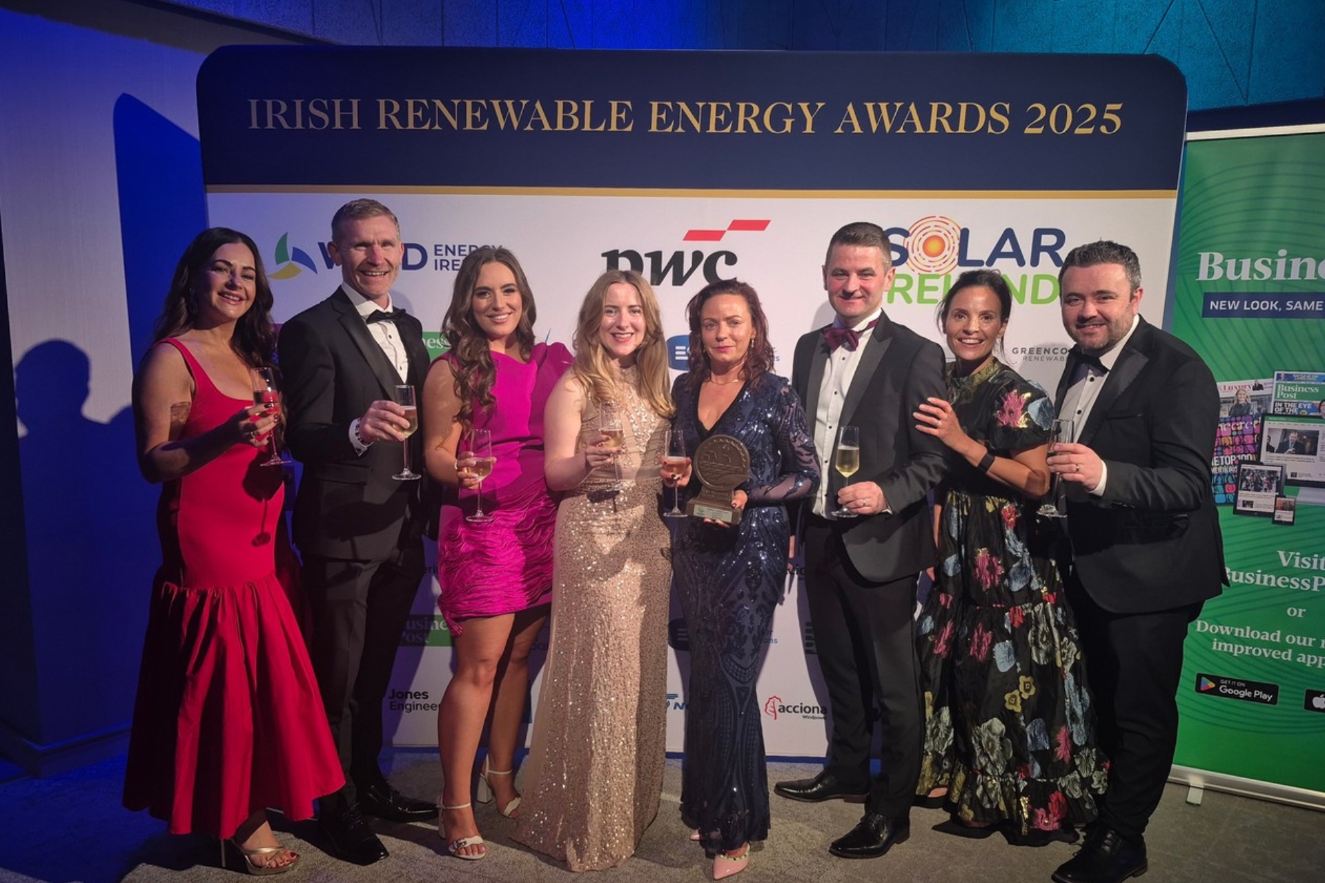 Diversity & Inclusion Initiative Award Winners image showing Ohk energy team members pictured with the award at the Irish Renewable Energy Awards.